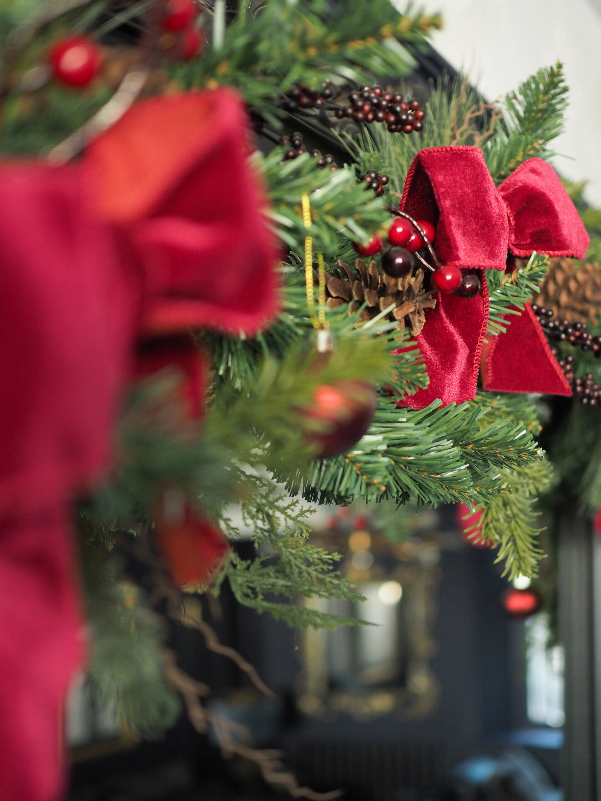 Christmas Fireplace Garland with Red Bows